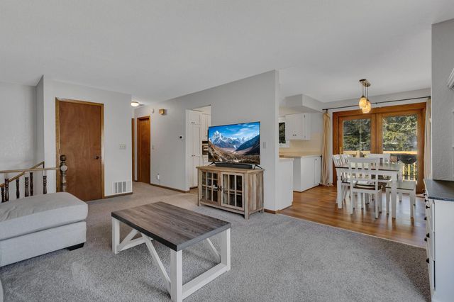 402 15th Street N, Sartell, MN 56377