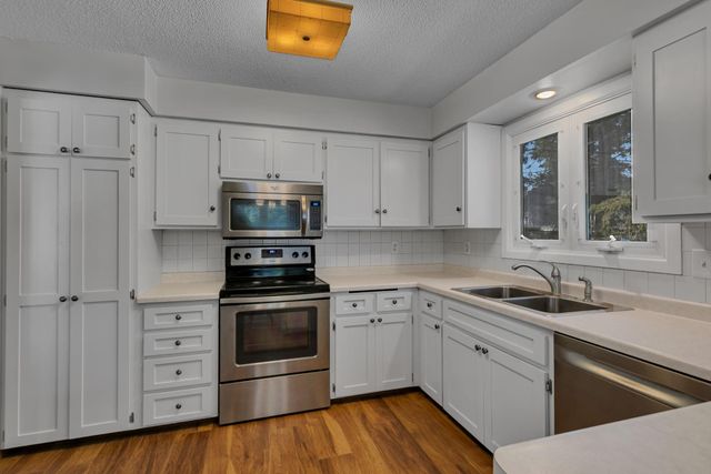 402 15th Street N, Sartell, MN 56377