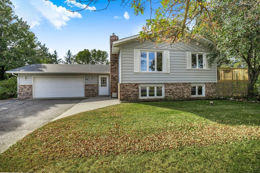 402 15th Street N, Sartell, MN 56377