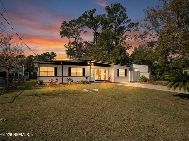 10250 BRIARCLIFF Road E, Jacksonville, FL 32218