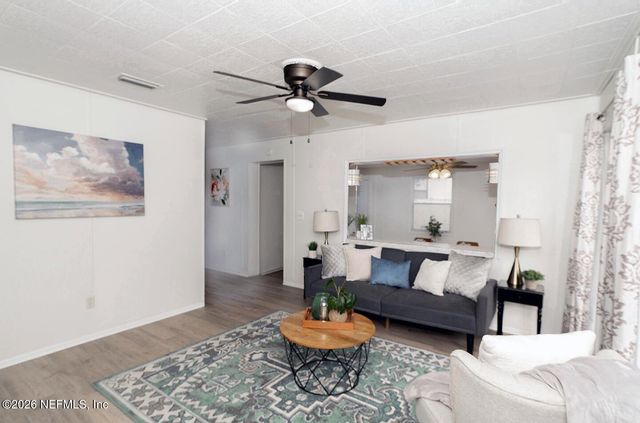 10250 BRIARCLIFF Road E, Jacksonville, FL 32218