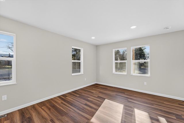 1617 Derby AVENUE, Mount Pleasant, WI 53403