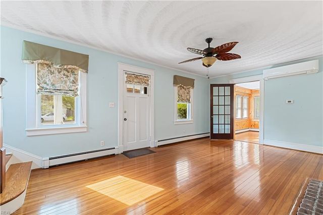 9357 Sturgis ST, Norfolk, VA 23503