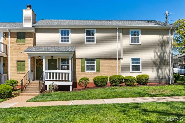 9003 Cardinal Terrace, Brentwood, MO 63144