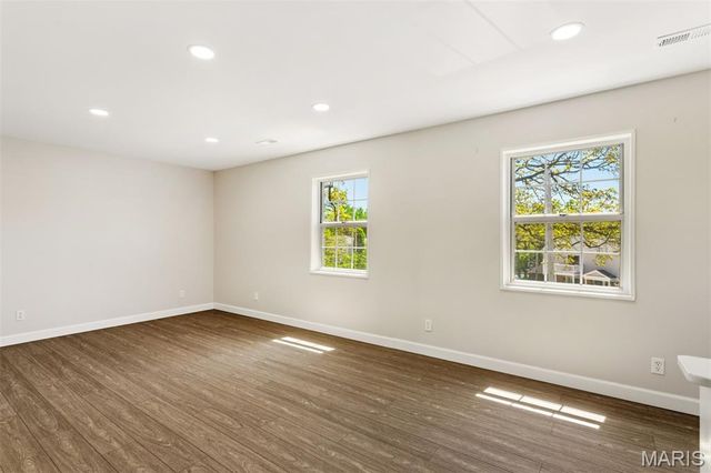 9003 Cardinal Terrace, Brentwood, MO 63144