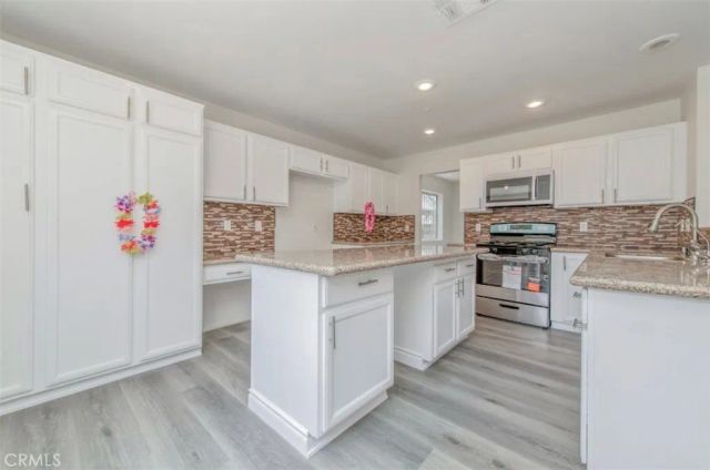 16417 Applegate Drive, Fontana, CA 92337