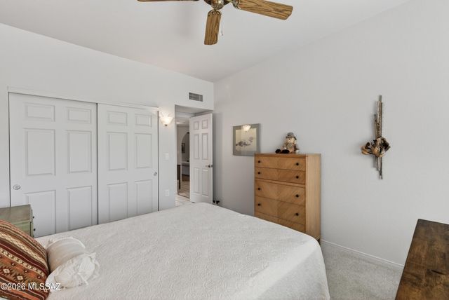 8641 N Candlewood Loop, Tucson, AZ 85704