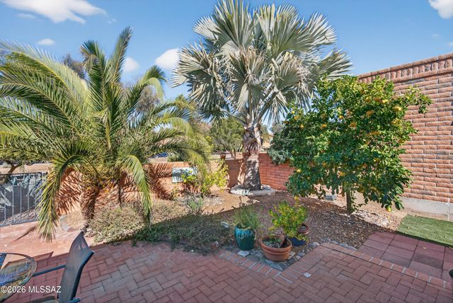 8641 N Candlewood Loop, Tucson, AZ 85704