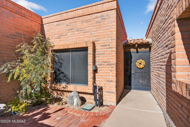 8641 N Candlewood Loop, Tucson, AZ 85704