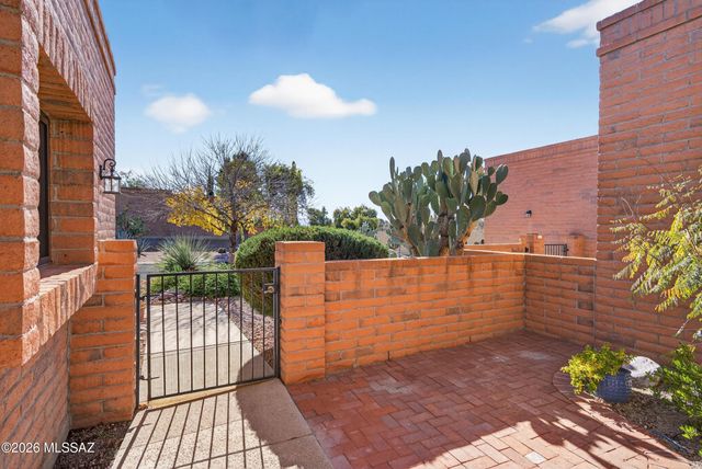 8641 N Candlewood Loop, Tucson, AZ 85704