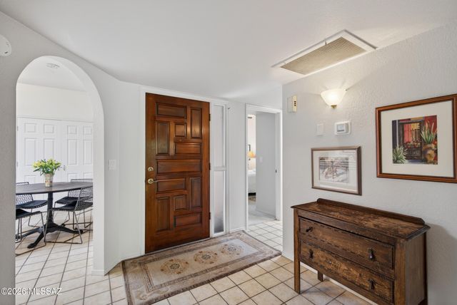 8641 N Candlewood Loop, Tucson, AZ 85704