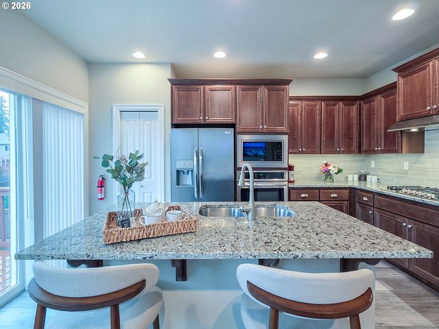 15566 Sw WREN Ln, Beaverton, OR 97007