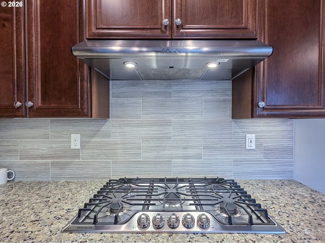 15566 Sw WREN Ln, Beaverton, OR 97007