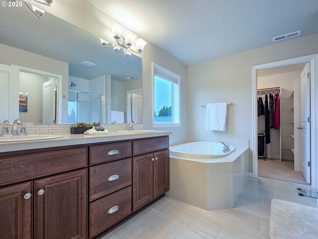 15566 Sw WREN Ln, Beaverton, OR 97007