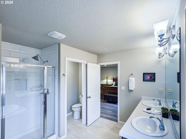 15566 Sw WREN Ln, Beaverton, OR 97007