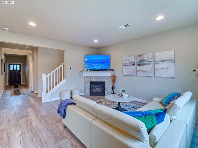 15566 Sw WREN Ln, Beaverton, OR 97007