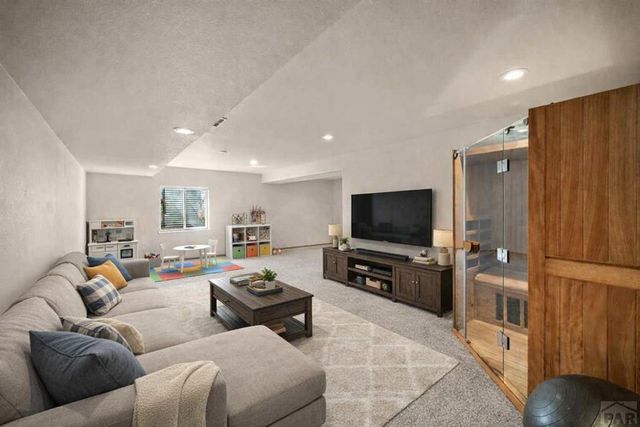 1225 N Parkridge Dr, Pueblo West, CO 81007