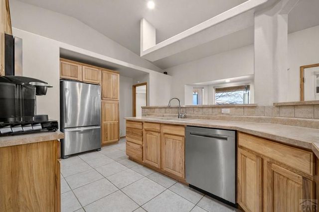 1225 N Parkridge Dr, Pueblo West, CO 81007