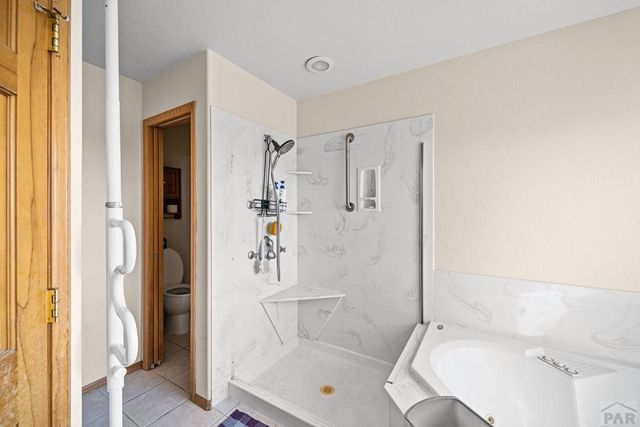 1225 N Parkridge Dr, Pueblo West, CO 81007