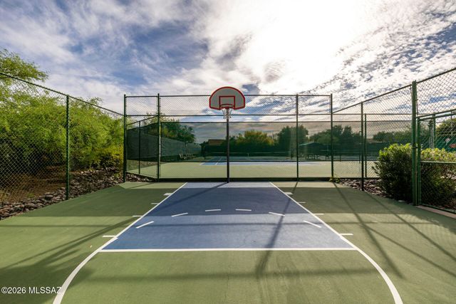 2382 E Cargondera Canyon Drive, Oro Valley, AZ 85755