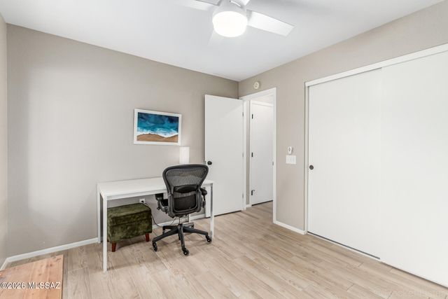 2382 E Cargondera Canyon Drive, Oro Valley, AZ 85755