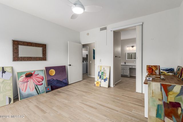 2382 E Cargondera Canyon Drive, Oro Valley, AZ 85755