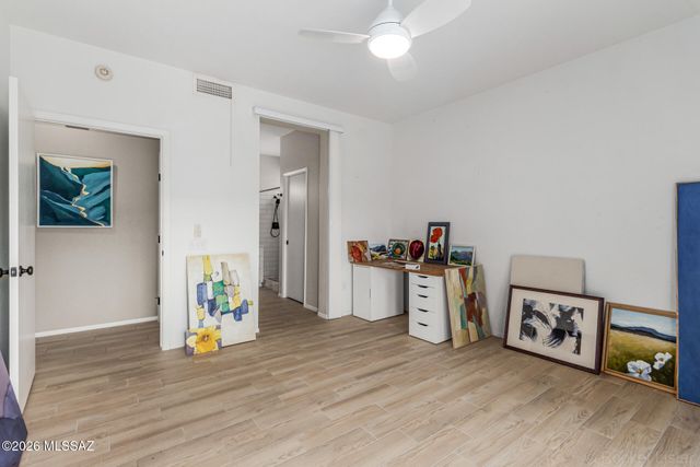 2382 E Cargondera Canyon Drive, Oro Valley, AZ 85755