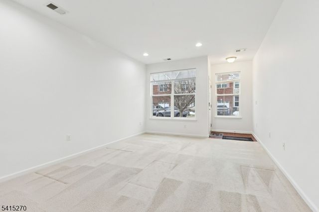 2421 Canterbury Ln, North Brunswick Twp., NJ 08902