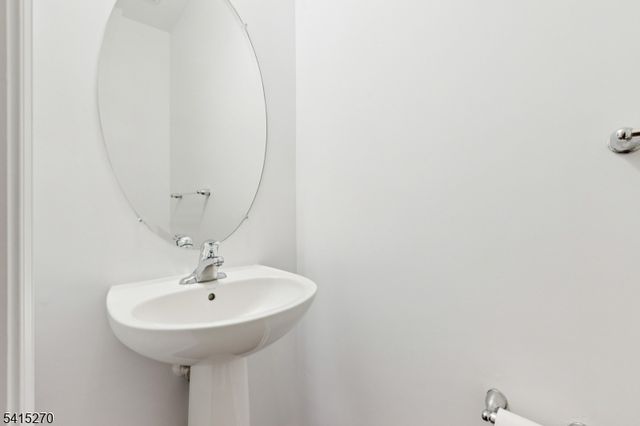 2421 Canterbury Ln, North Brunswick Twp., NJ 08902