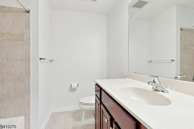 2421 Canterbury Ln, North Brunswick Twp., NJ 08902