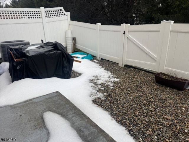 2421 Canterbury Ln, North Brunswick Twp., NJ 08902