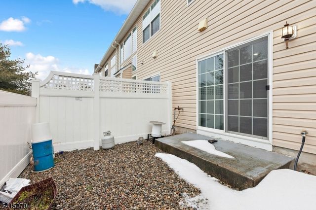 2421 Canterbury Ln, North Brunswick Twp., NJ 08902