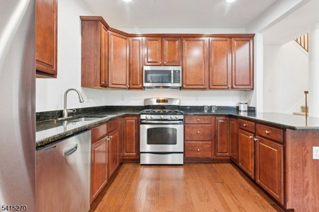 2421 Canterbury Ln, North Brunswick Twp., NJ 08902