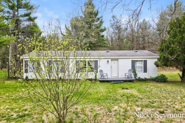 429 E Church Road, Twin Lake, MI 49457