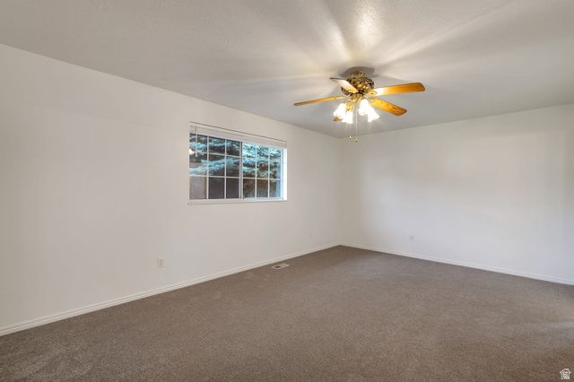 5548 S 2150 W, Roy, UT 84067