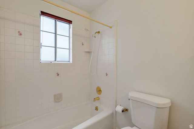 5548 S 2150 W, Roy, UT 84067