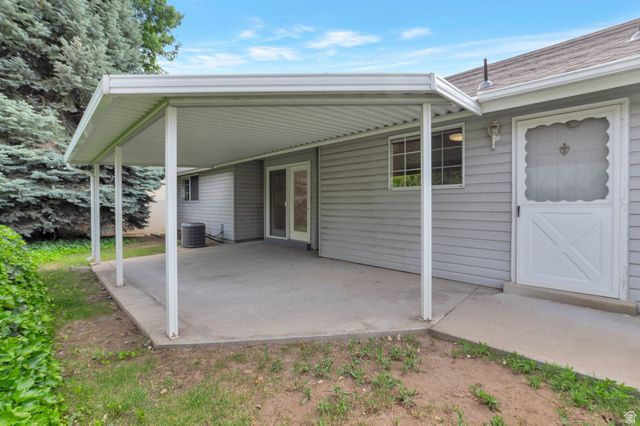 5548 S 2150 W, Roy, UT 84067