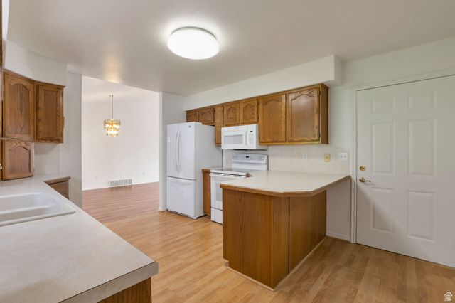 5548 S 2150 W, Roy, UT 84067
