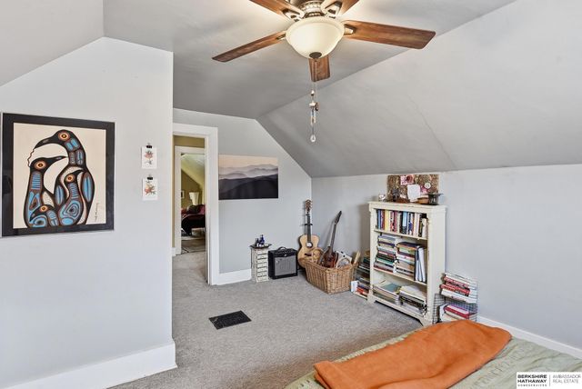 5503 Leavenworth Street, Omaha, NE 68106