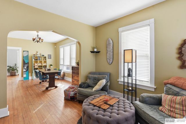 5503 Leavenworth Street, Omaha, NE 68106