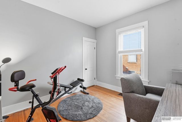 5503 Leavenworth Street, Omaha, NE 68106