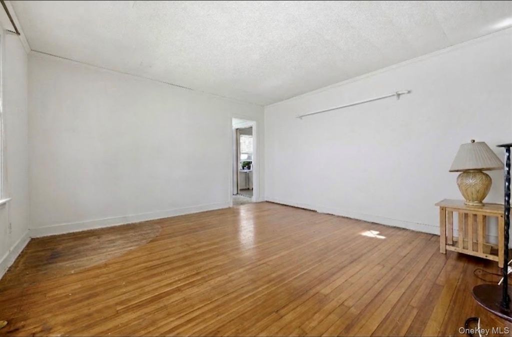 36 Hawthorne Street, Williston Park, NY 11596 — photo 5
