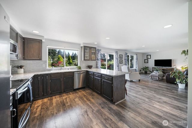 2960 NW North Star Drive, Silverdale, WA 98383
