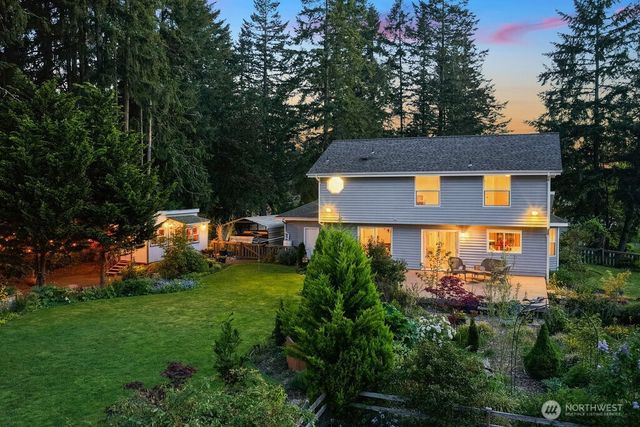 2960 NW North Star Drive, Silverdale, WA 98383