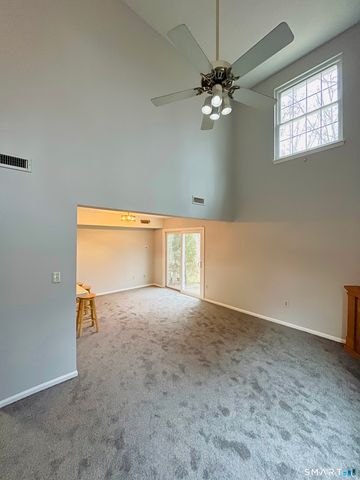 190 Tomlinson Avenue 9A, Plainville, CT 06062