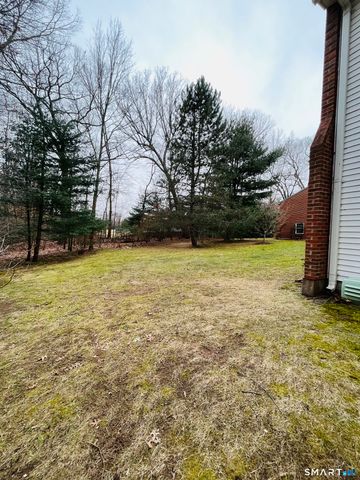 190 Tomlinson Avenue 9A, Plainville, CT 06062