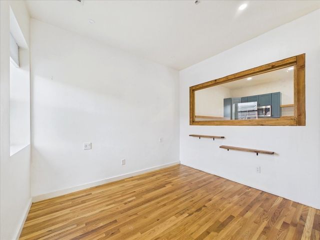 100 Pearl Street 13, Chelsea, MA 02150