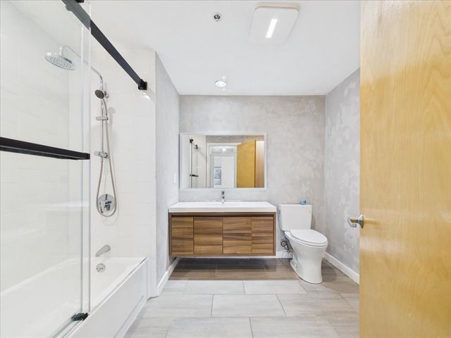 100 Pearl Street 13, Chelsea, MA 02150