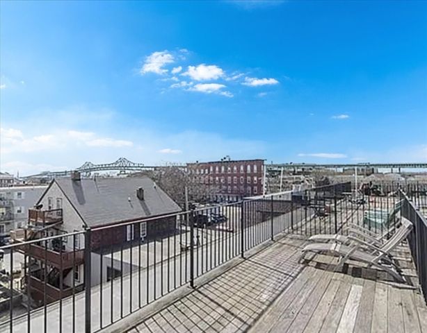 100 Pearl Street 13, Chelsea, MA 02150