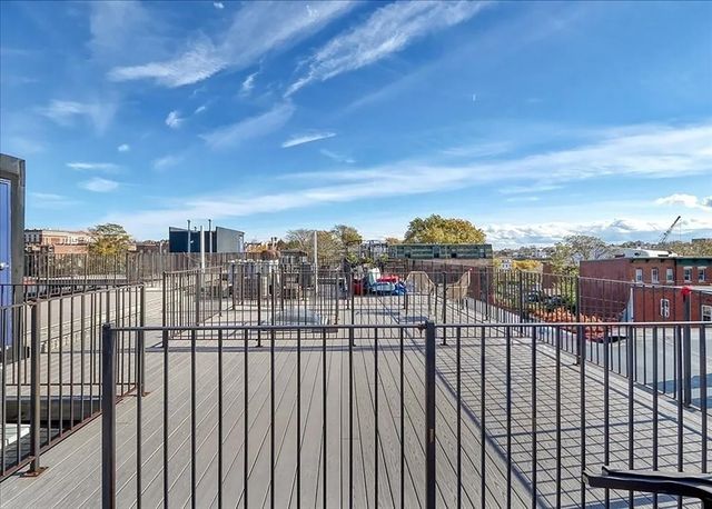 100 Pearl Street 13, Chelsea, MA 02150